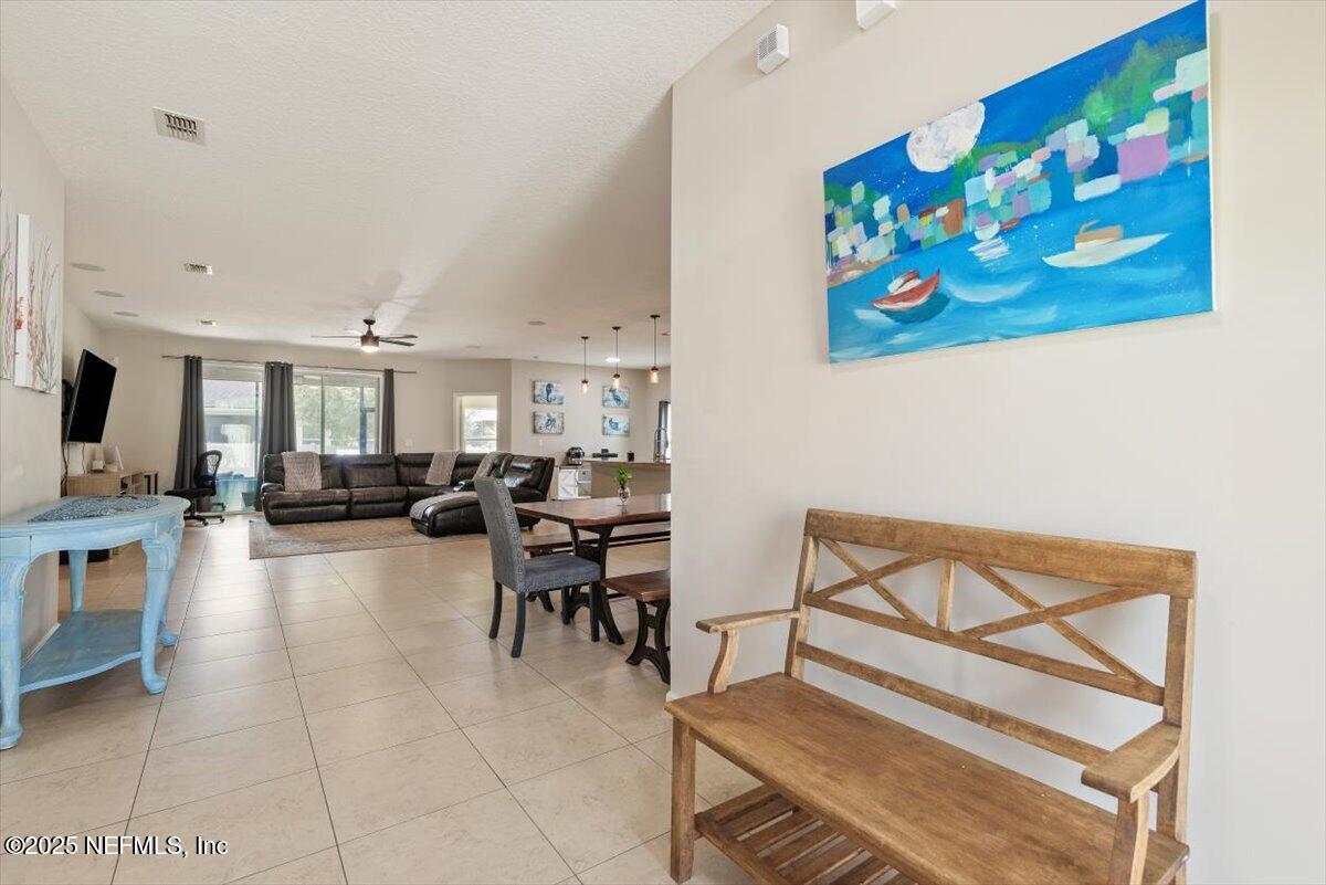 218 QUEENSLAND Circle