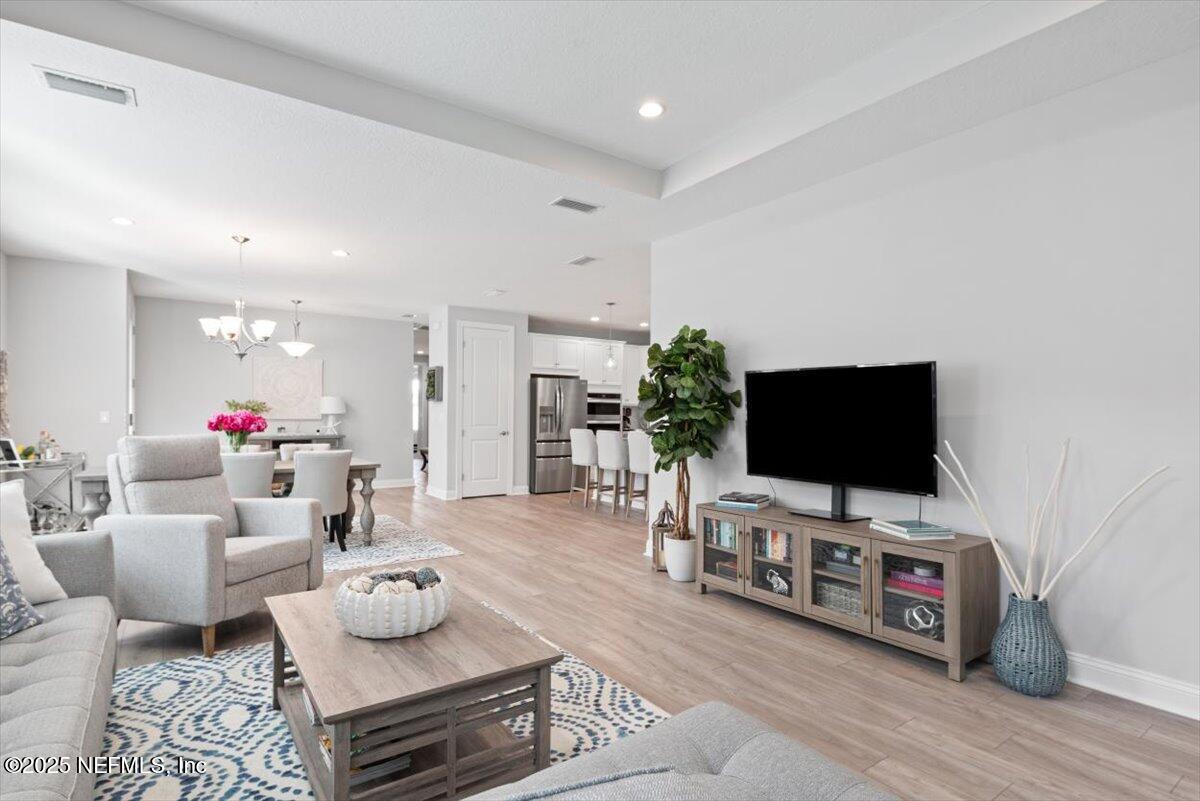 9921 FILAMENT Boulevard