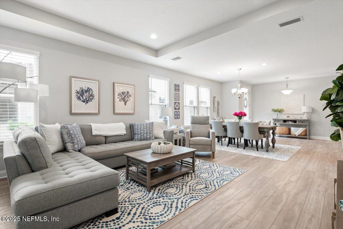 9921 FILAMENT Boulevard