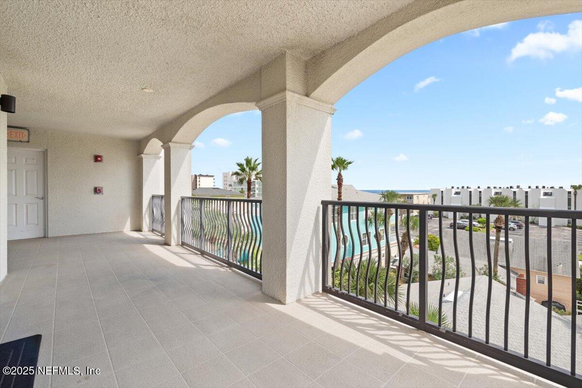 115 9TH Avenue S, 402