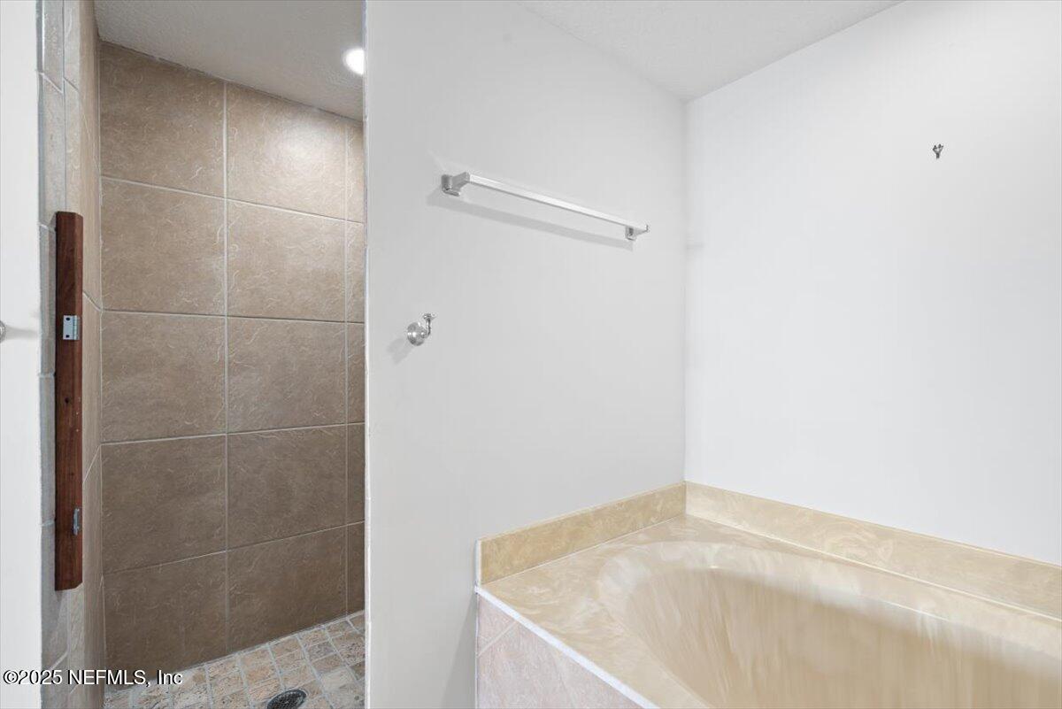 115 9TH Avenue S, 402