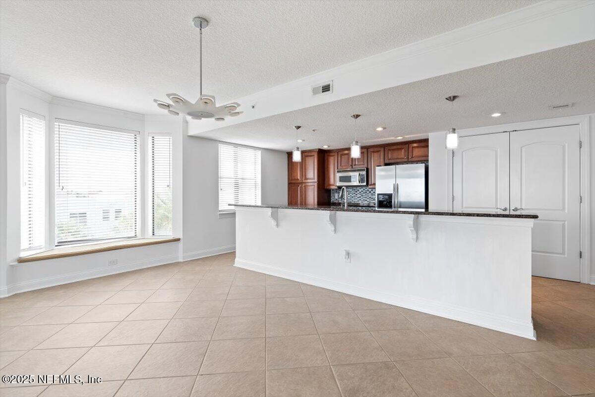 115 9TH Avenue S, 402