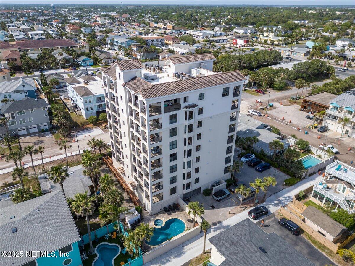 115 9TH Avenue S, 402