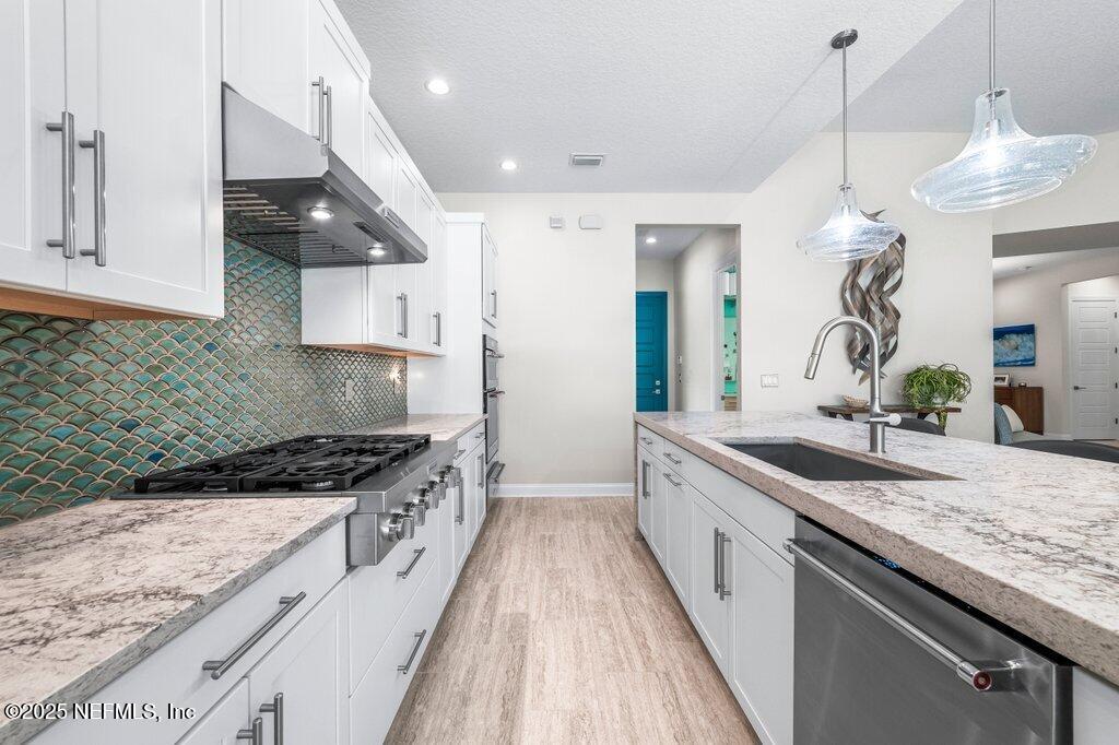 11373 MADELYNN Drive