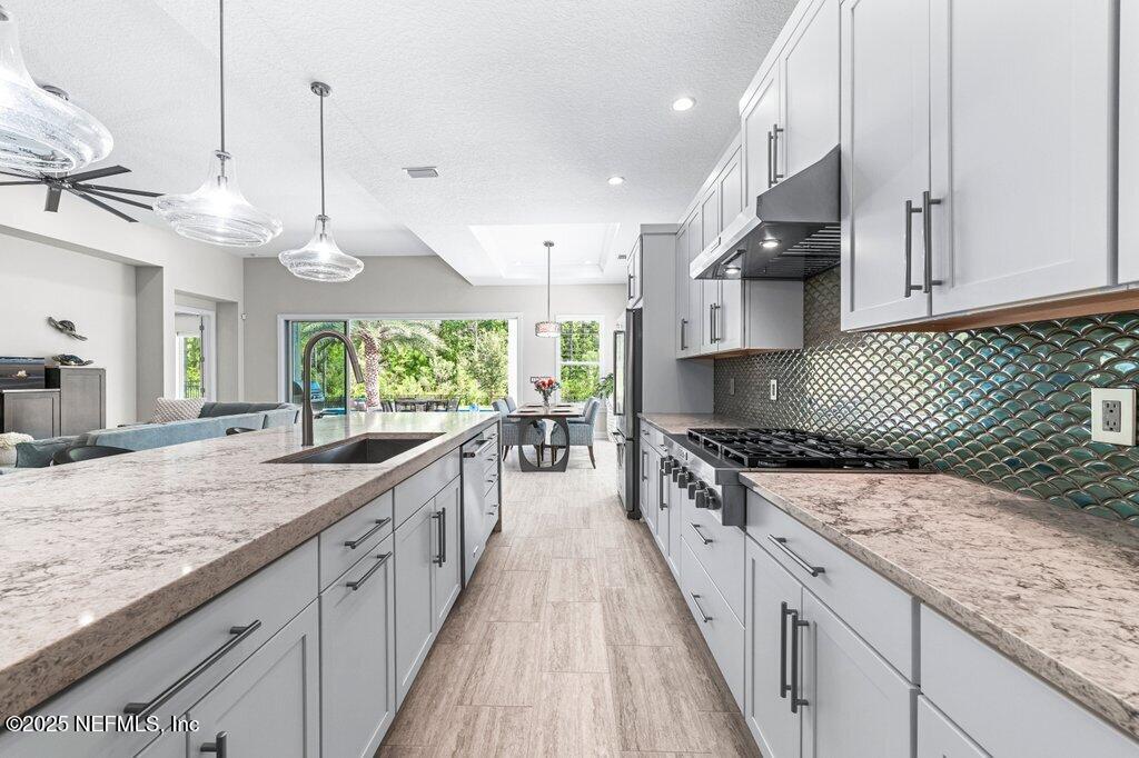 11373 MADELYNN Drive