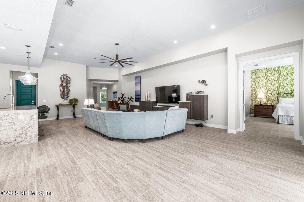 11373 MADELYNN Drive