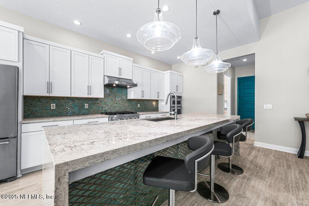 11373 MADELYNN Drive