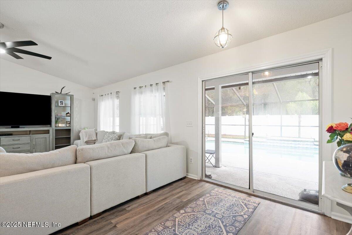 8901 CANOPY OAKS Drive, Jacksonville