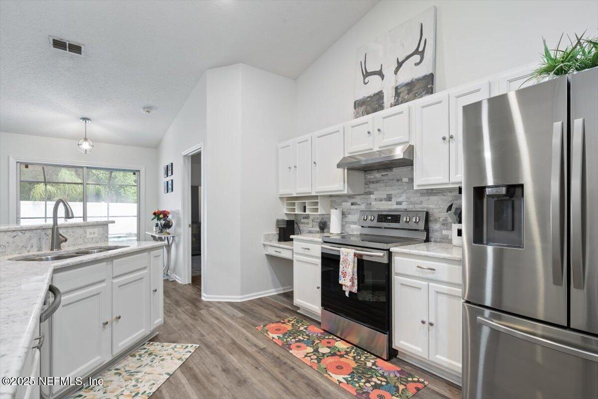 8901 CANOPY OAKS Drive, Jacksonville