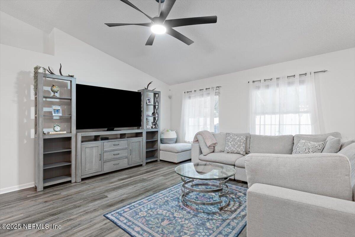 8901 CANOPY OAKS Drive, Jacksonville