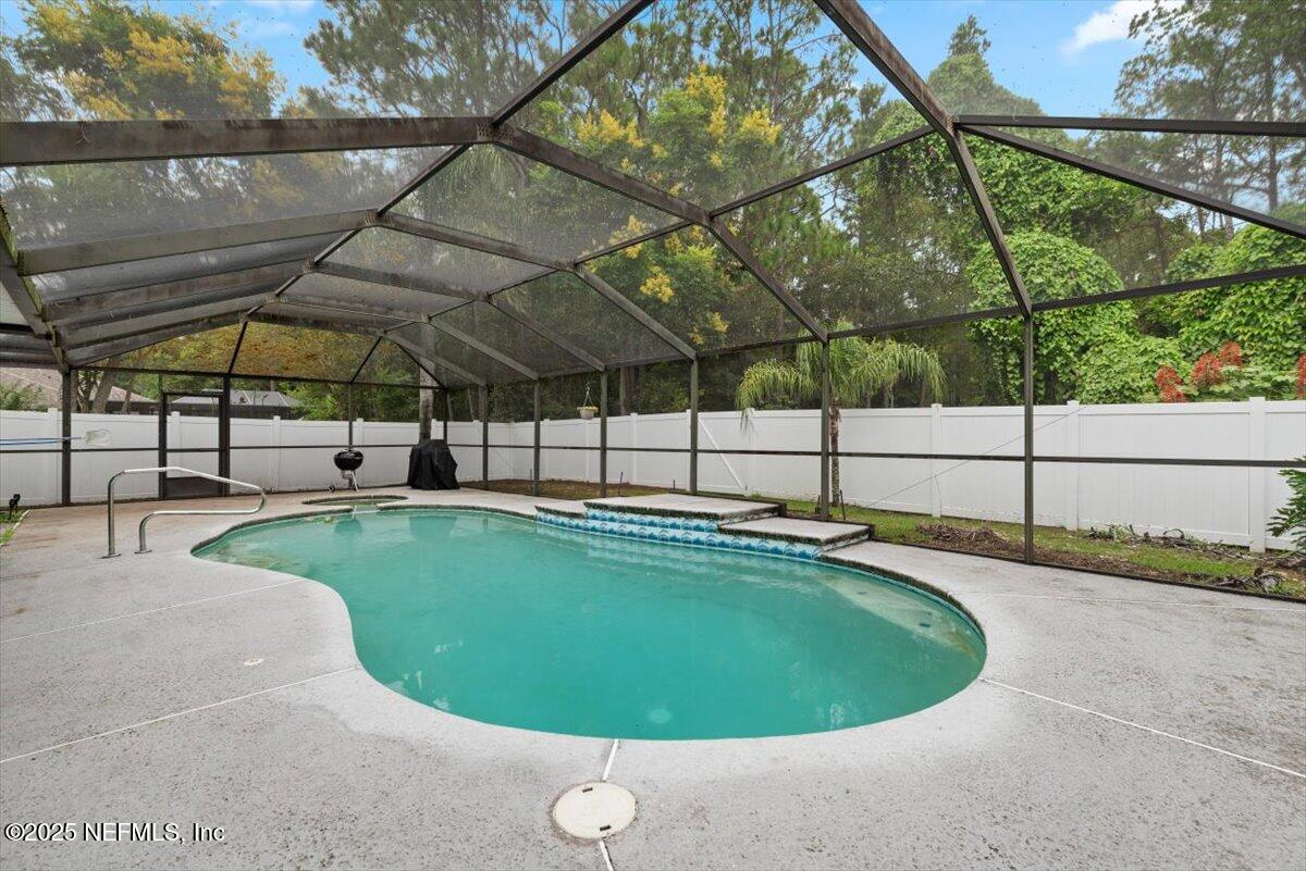 8901 CANOPY OAKS Drive, Jacksonville