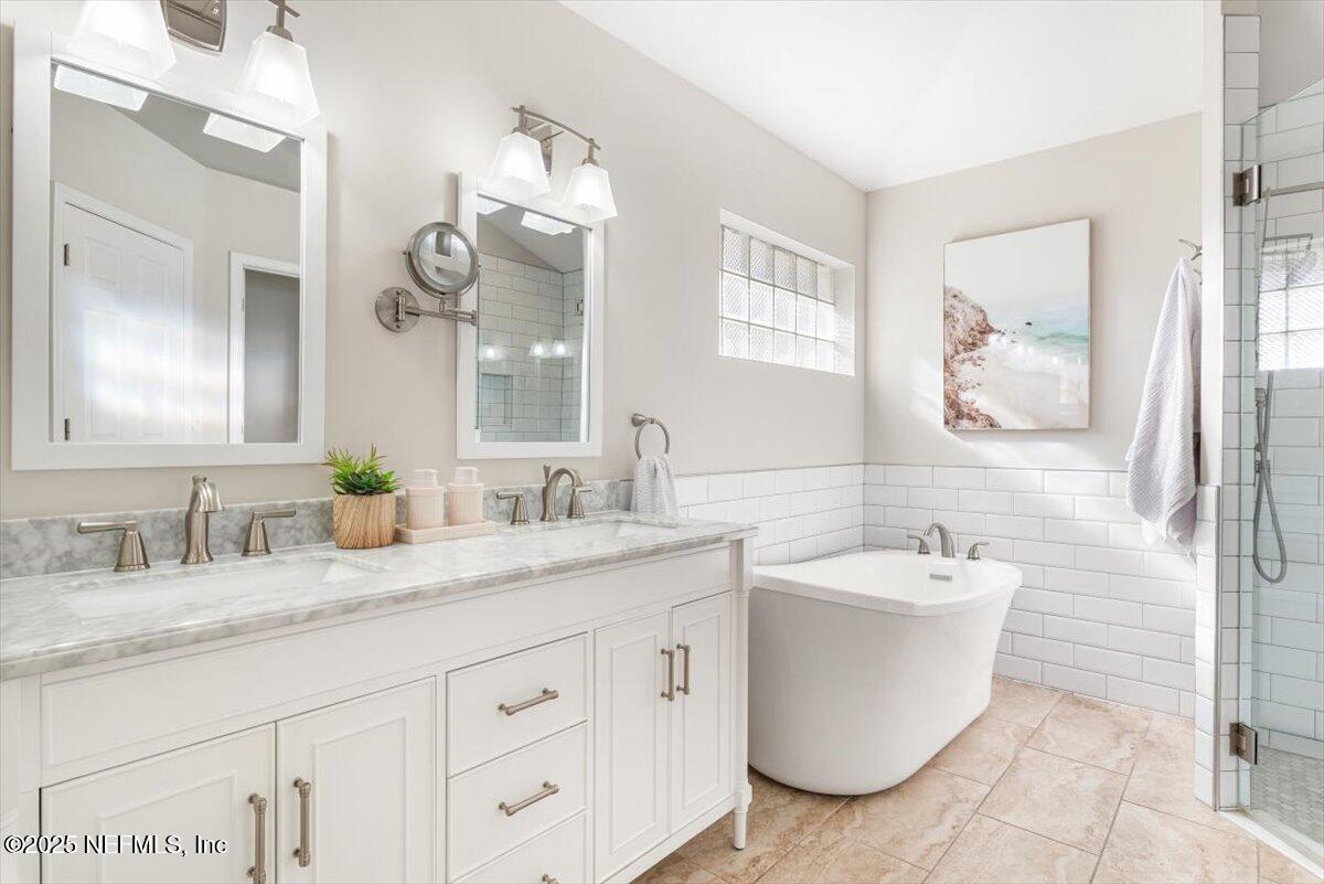 104 AZALEA POINT Drive S