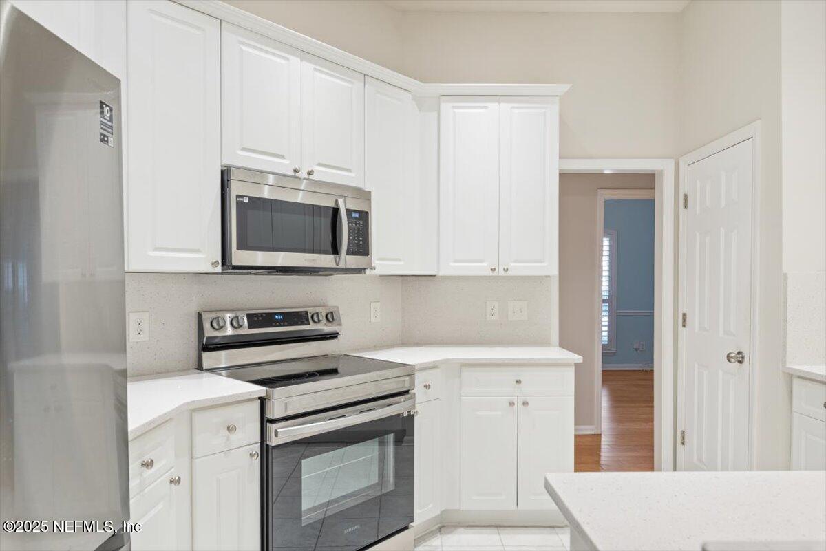 104 AZALEA POINT Drive S