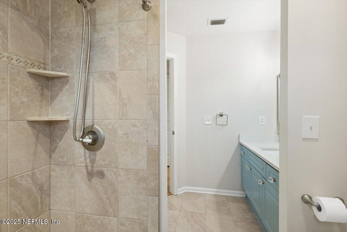 104 AZALEA POINT Drive S