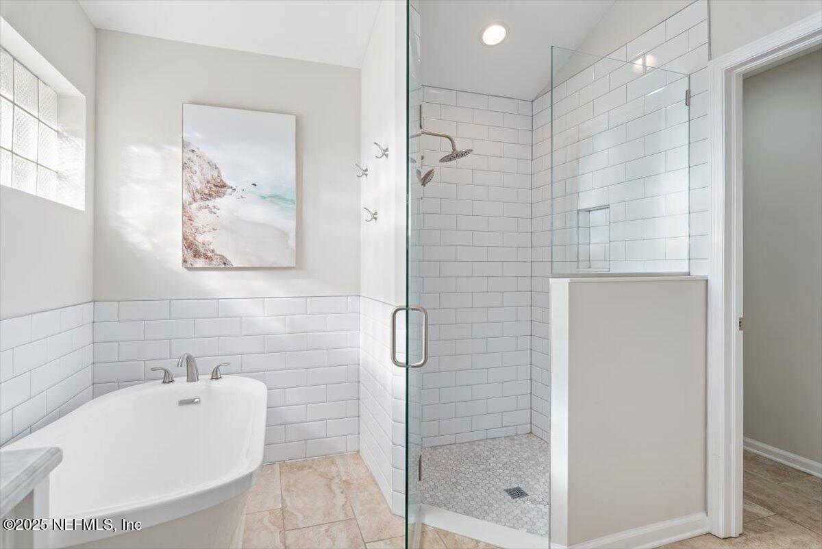 104 AZALEA POINT Drive S