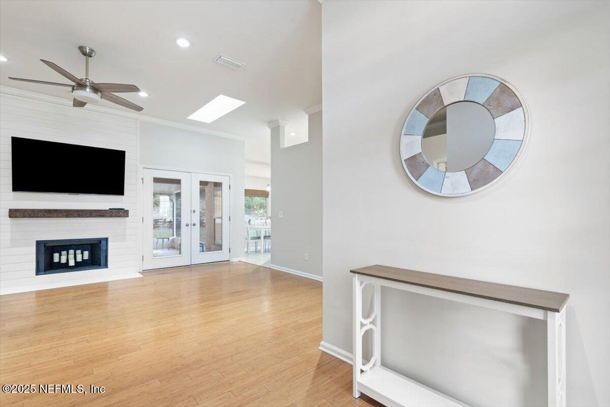 104 AZALEA POINT Drive S