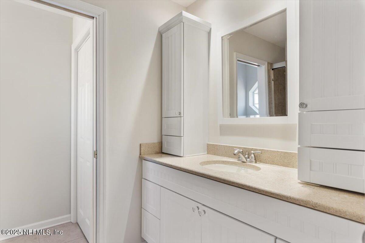 104 AZALEA POINT Drive S