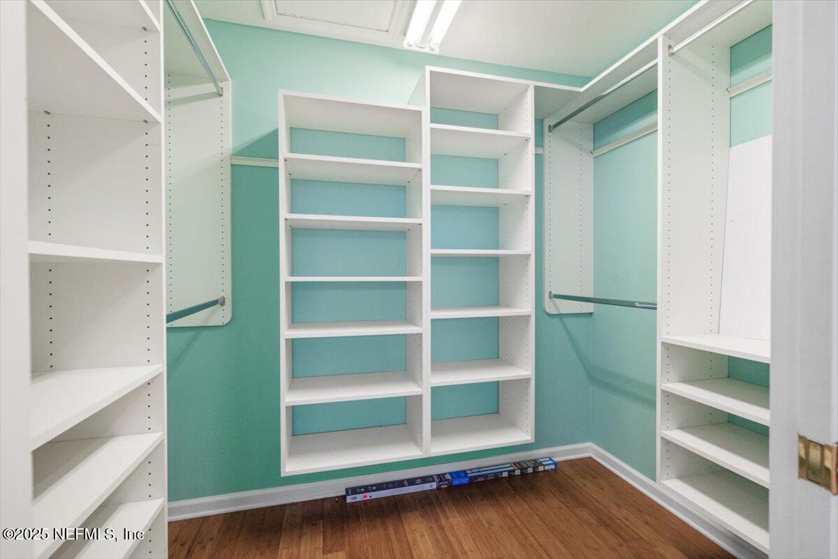 104 AZALEA POINT Drive S