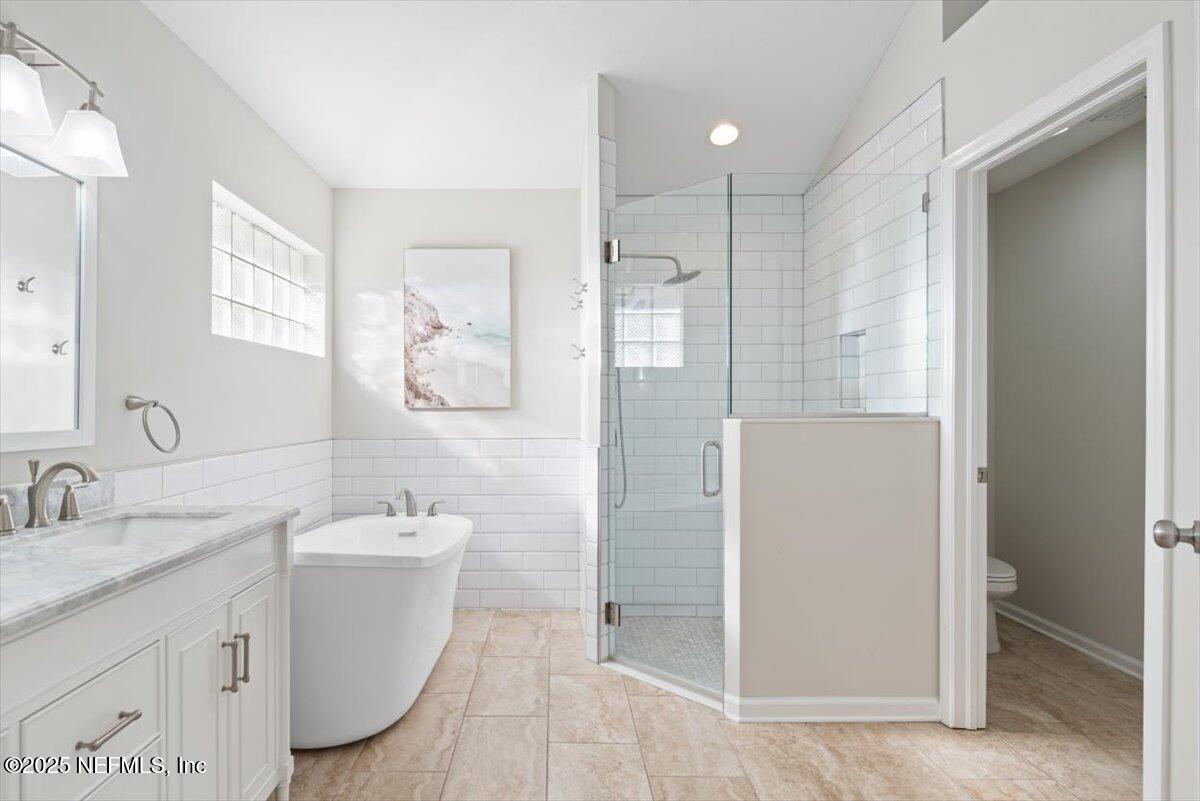 104 AZALEA POINT Drive S