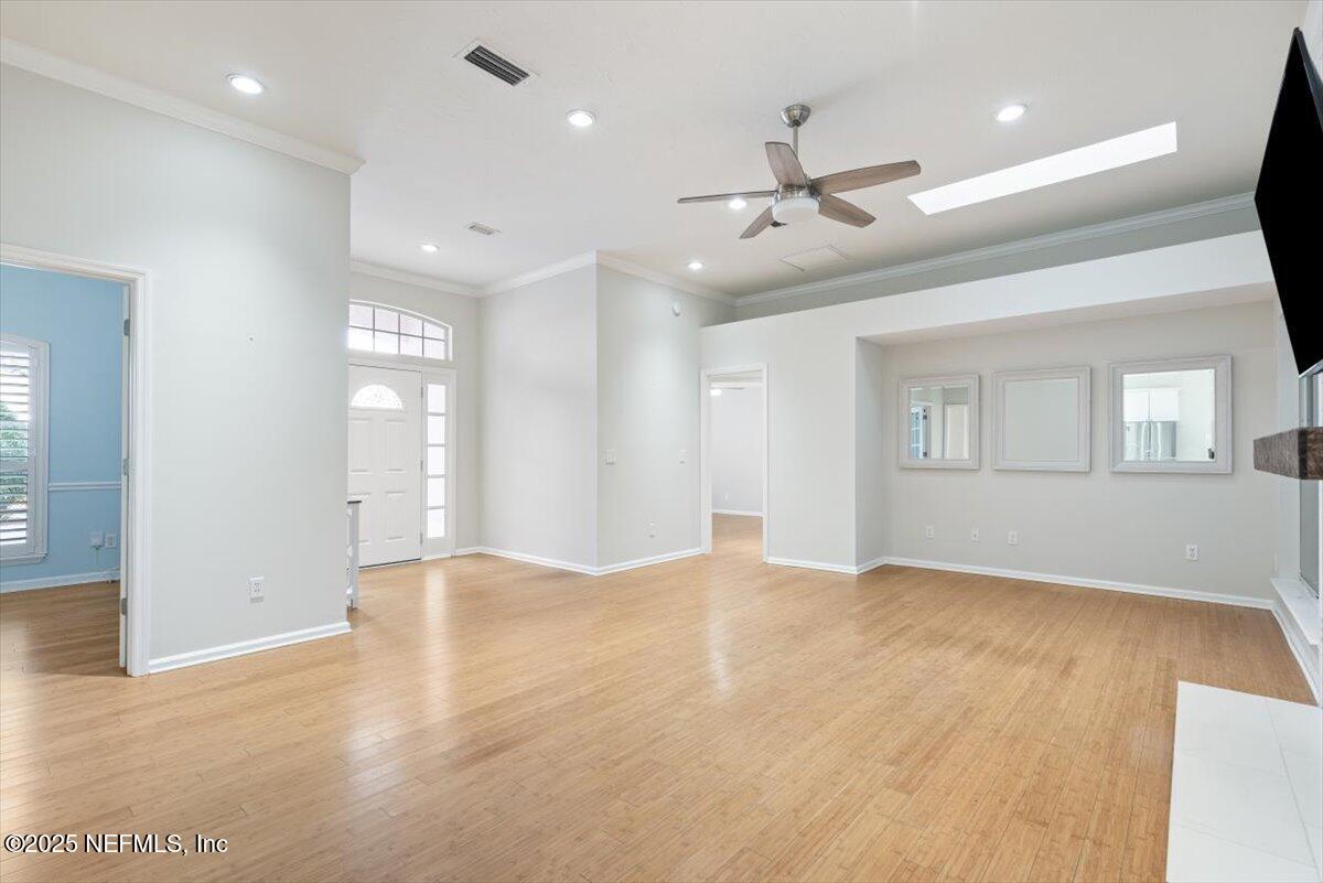 104 AZALEA POINT Drive S