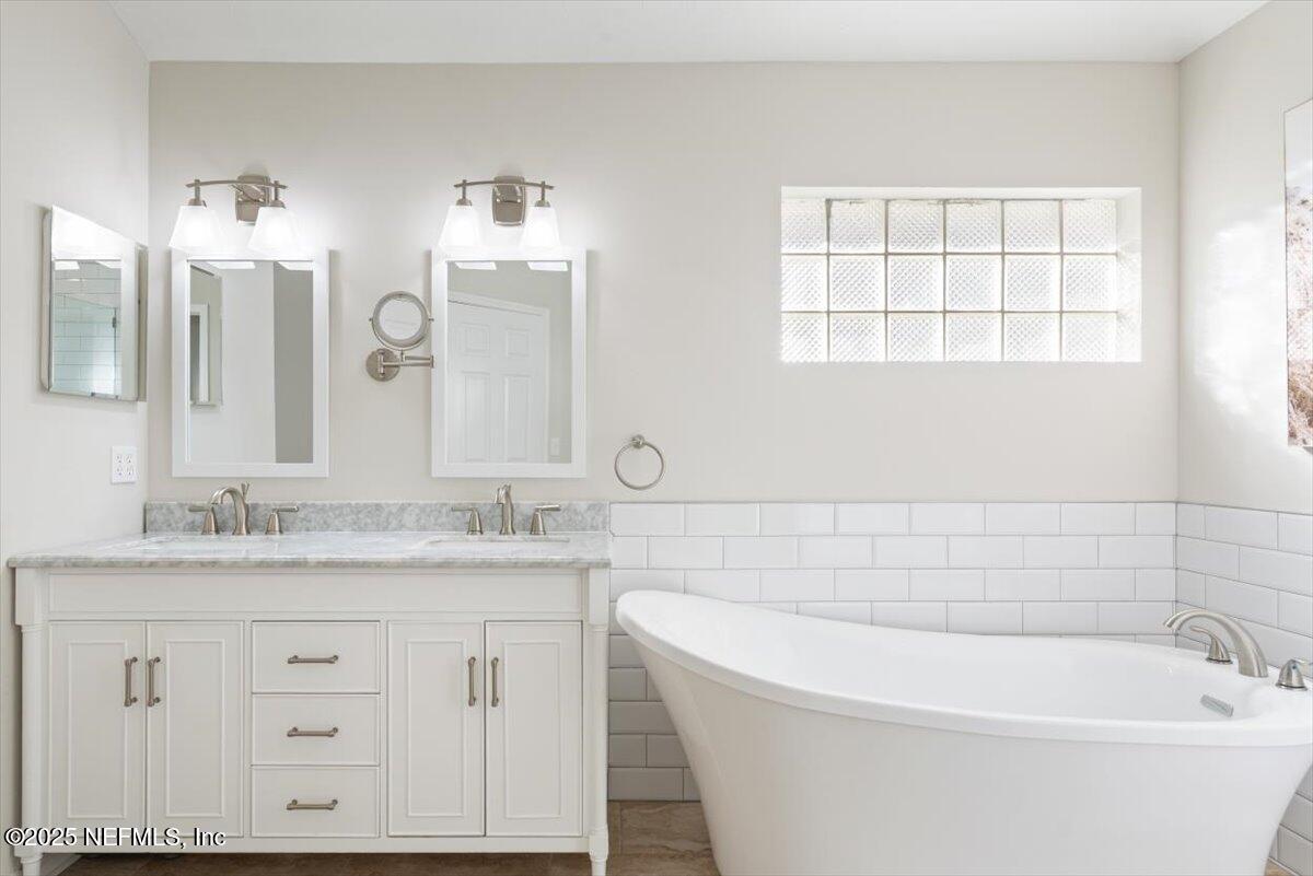 104 AZALEA POINT Drive S