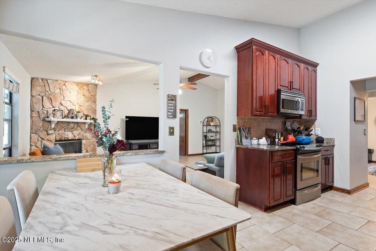 10858 MORGAN HORSE Drive E