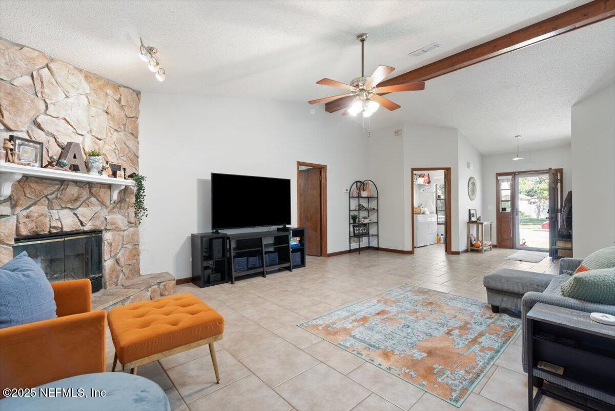 10858 MORGAN HORSE Drive E