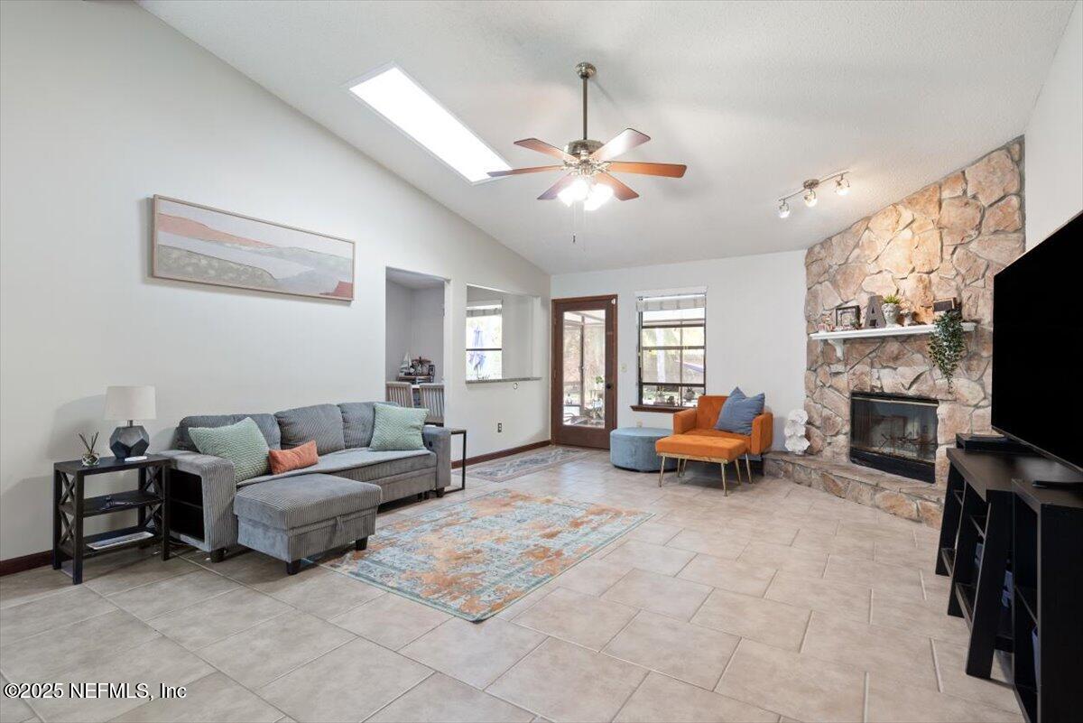 10858 MORGAN HORSE Drive E