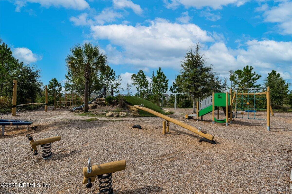 16 SAMANTHA Court, St. Augustine