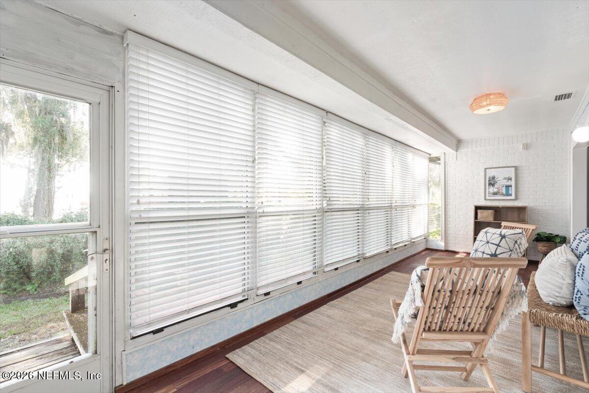 1909 S UNIVERSITY Boulevard 708