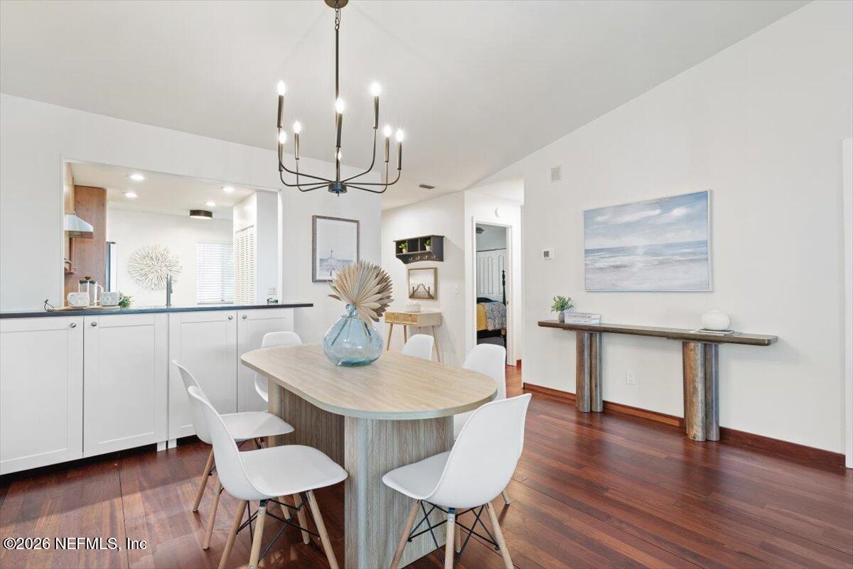 1909 S UNIVERSITY Boulevard 708