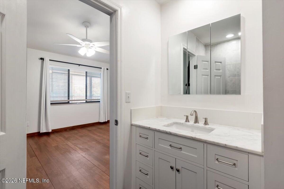 1909 S UNIVERSITY Boulevard 708