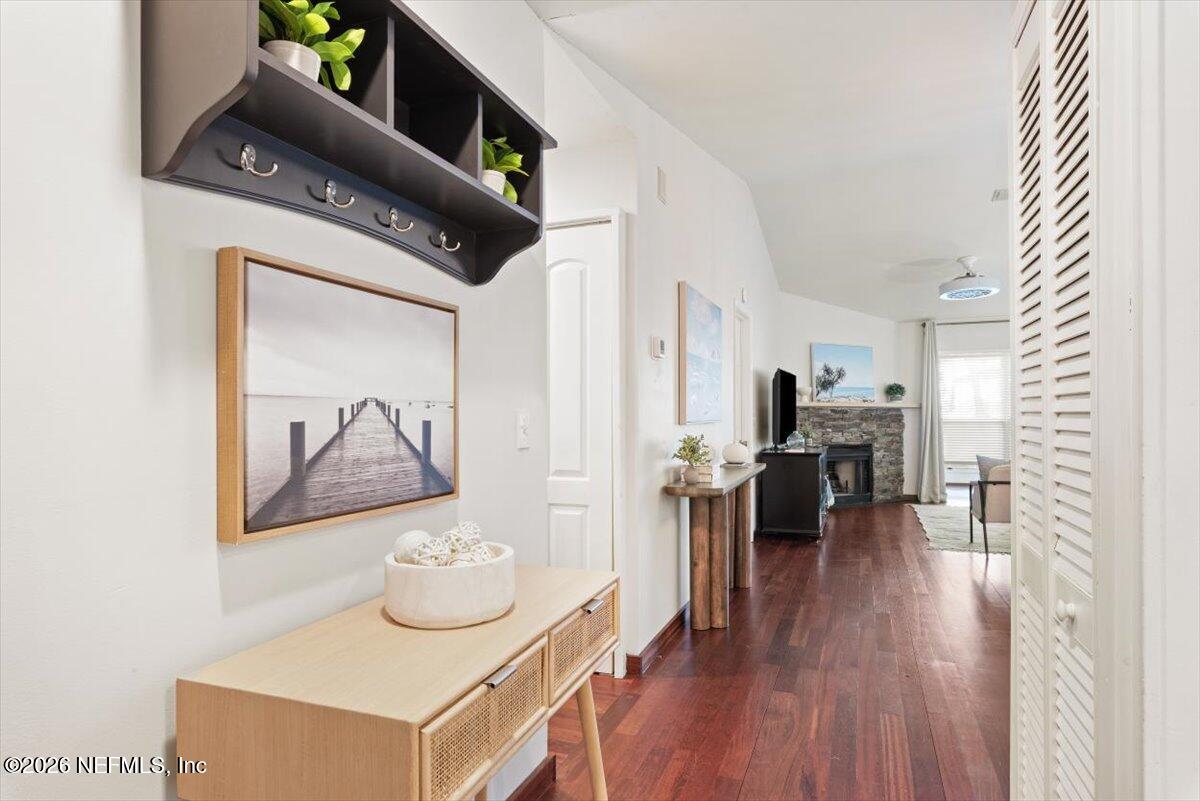 1909 S UNIVERSITY Boulevard 708