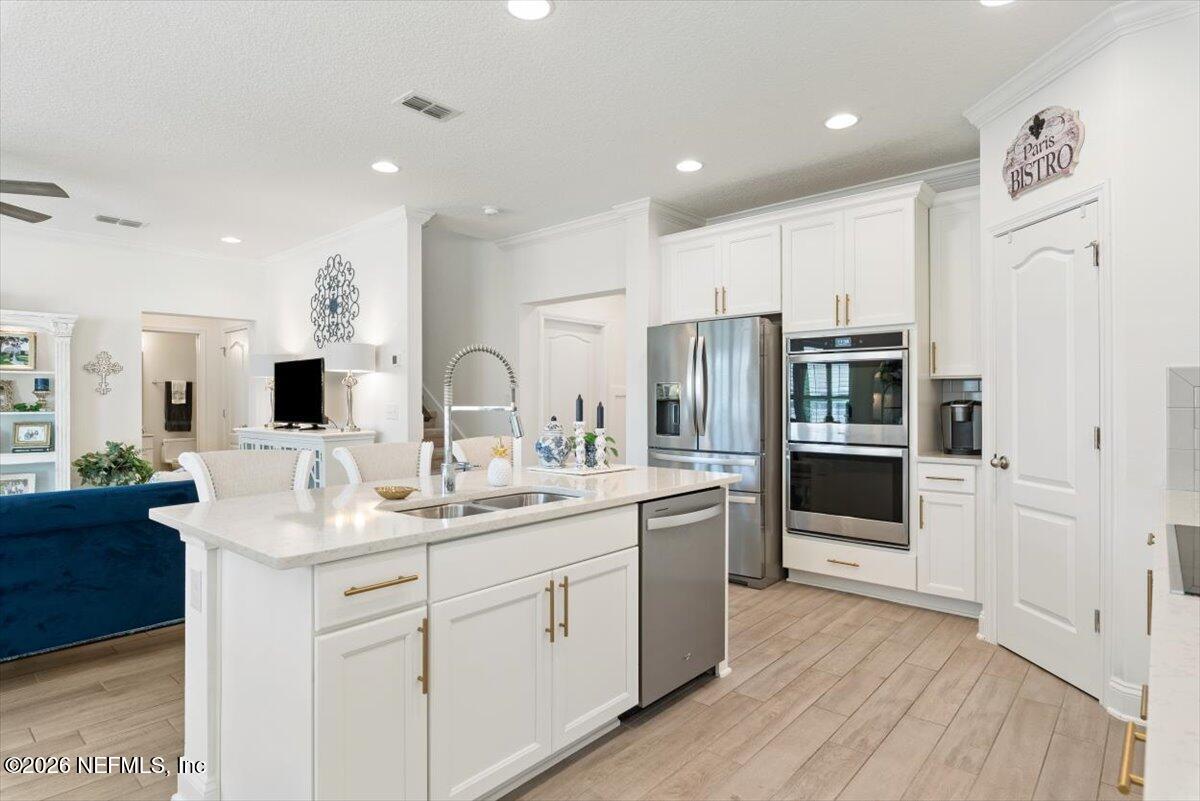 956 RUSTLEWOOD Lane, St. Johns