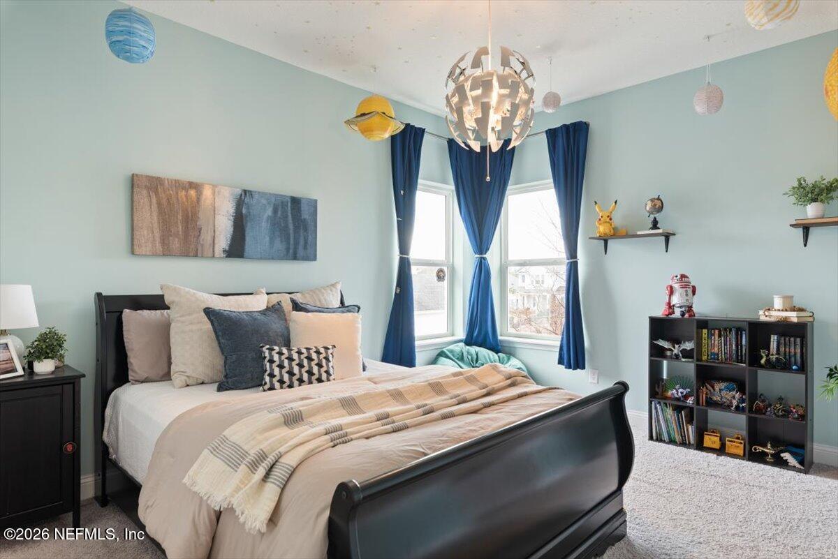 592 OUTLOOK Drive