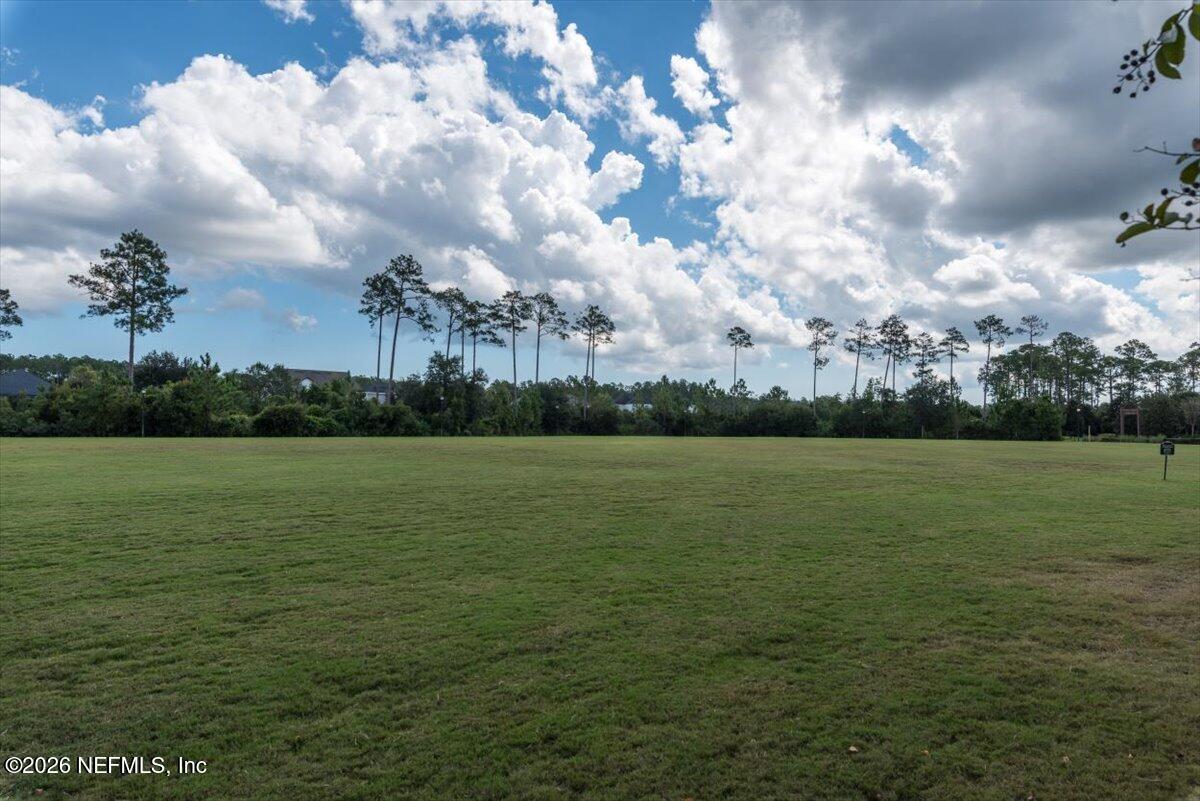 592 OUTLOOK Drive