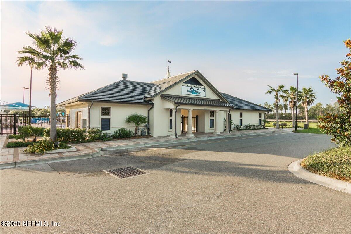592 OUTLOOK Drive