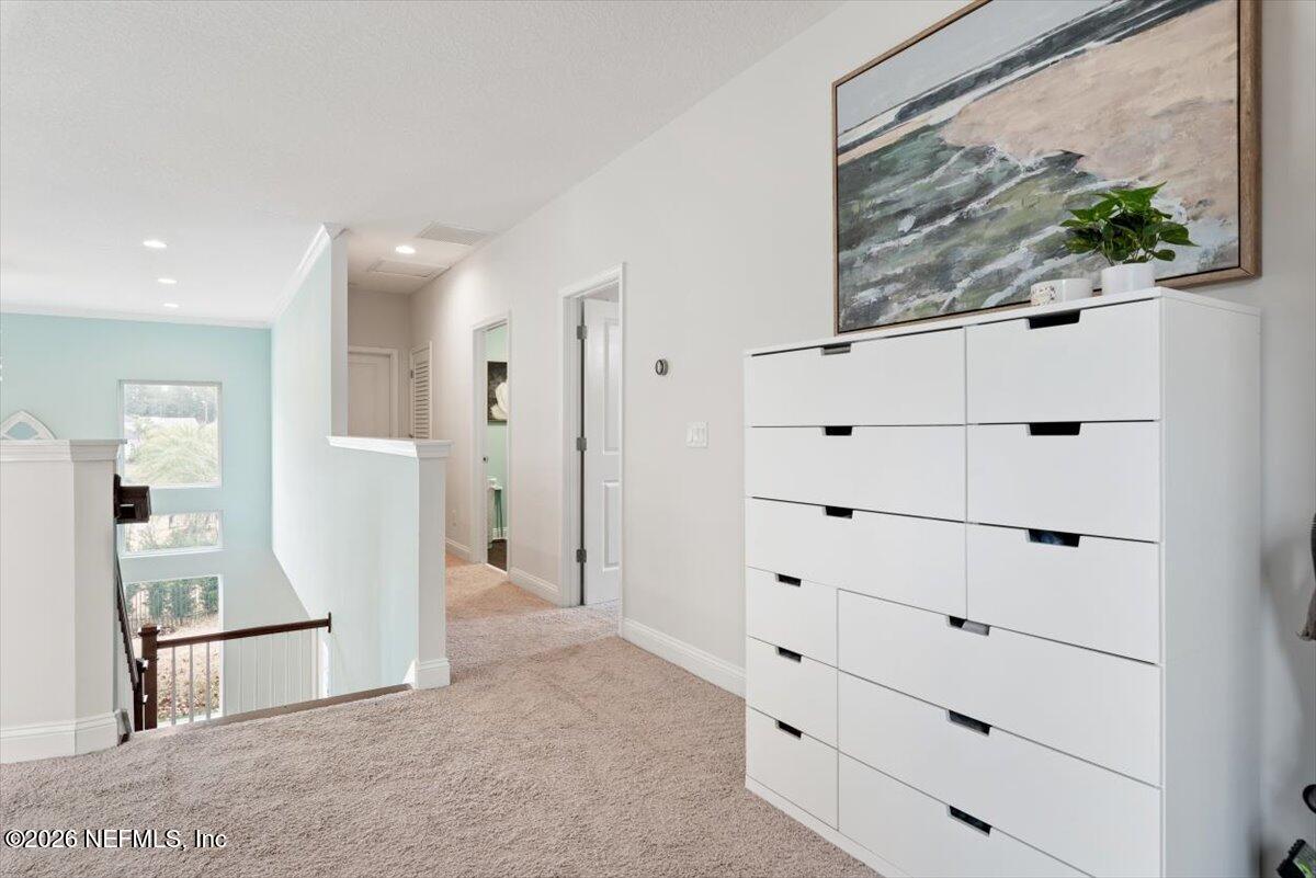 592 OUTLOOK Drive