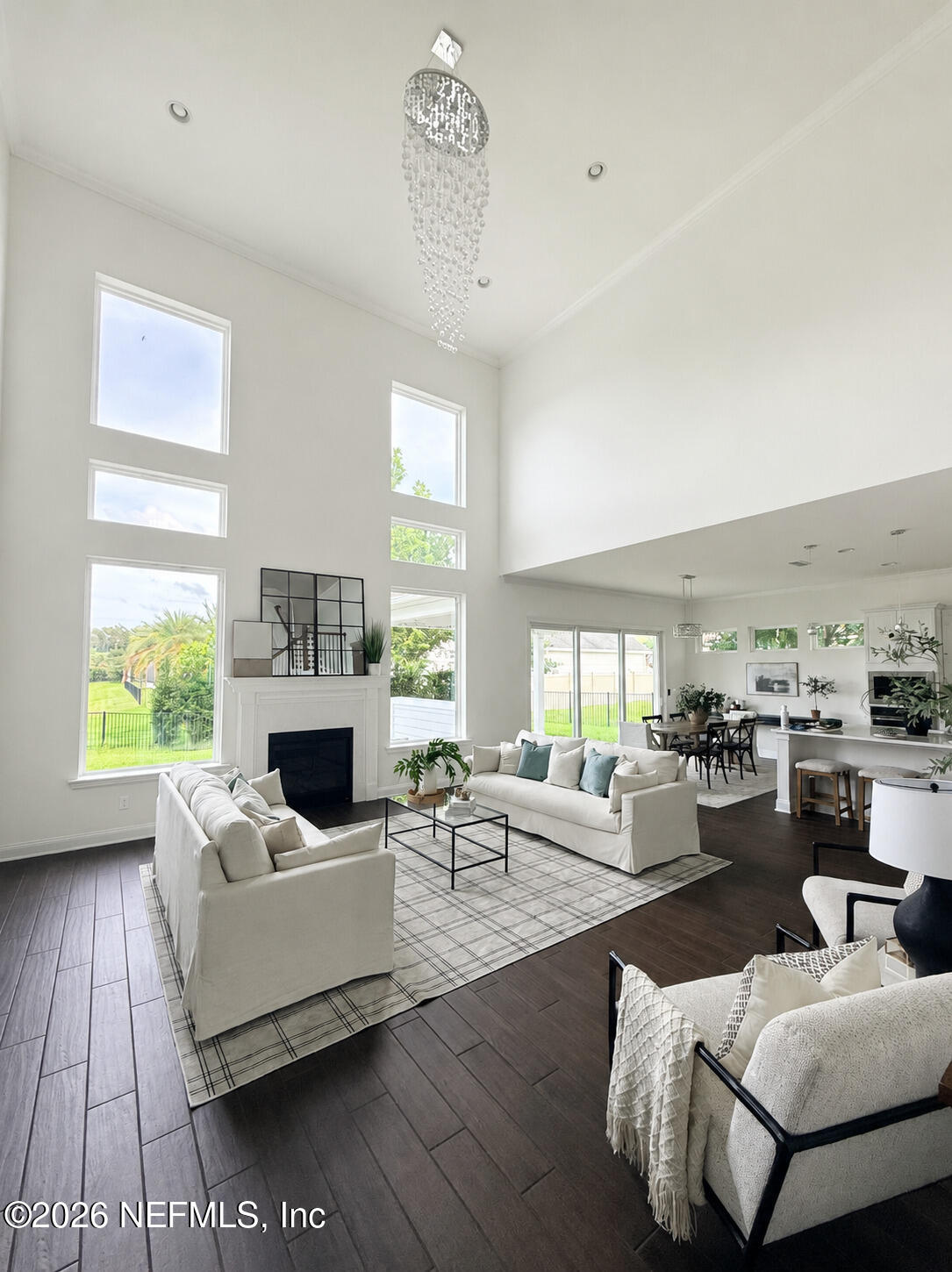 592 OUTLOOK Drive