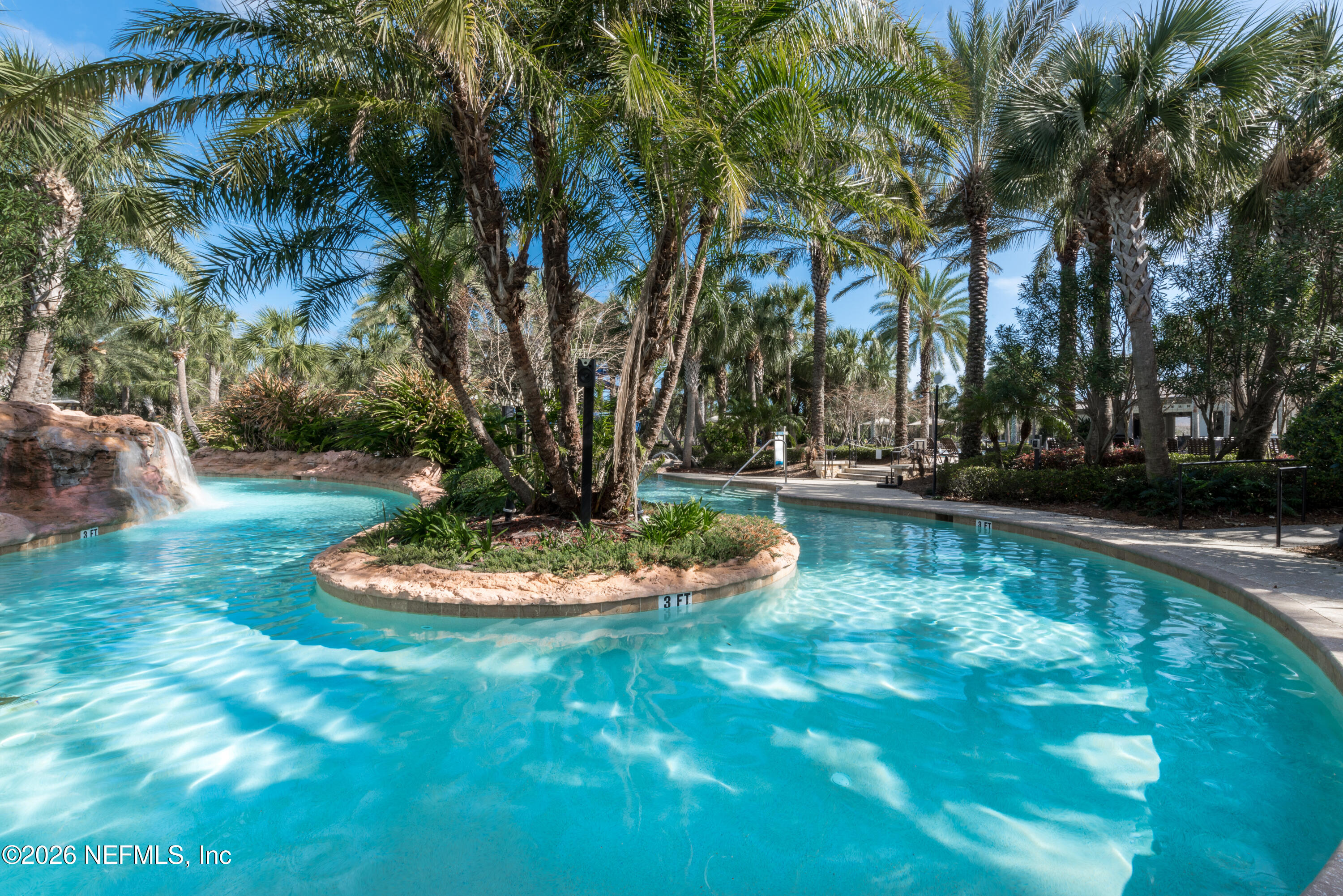 431 PALM CREST Drive