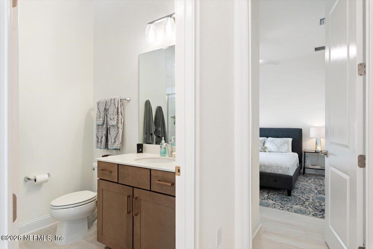 431 PALM CREST Drive