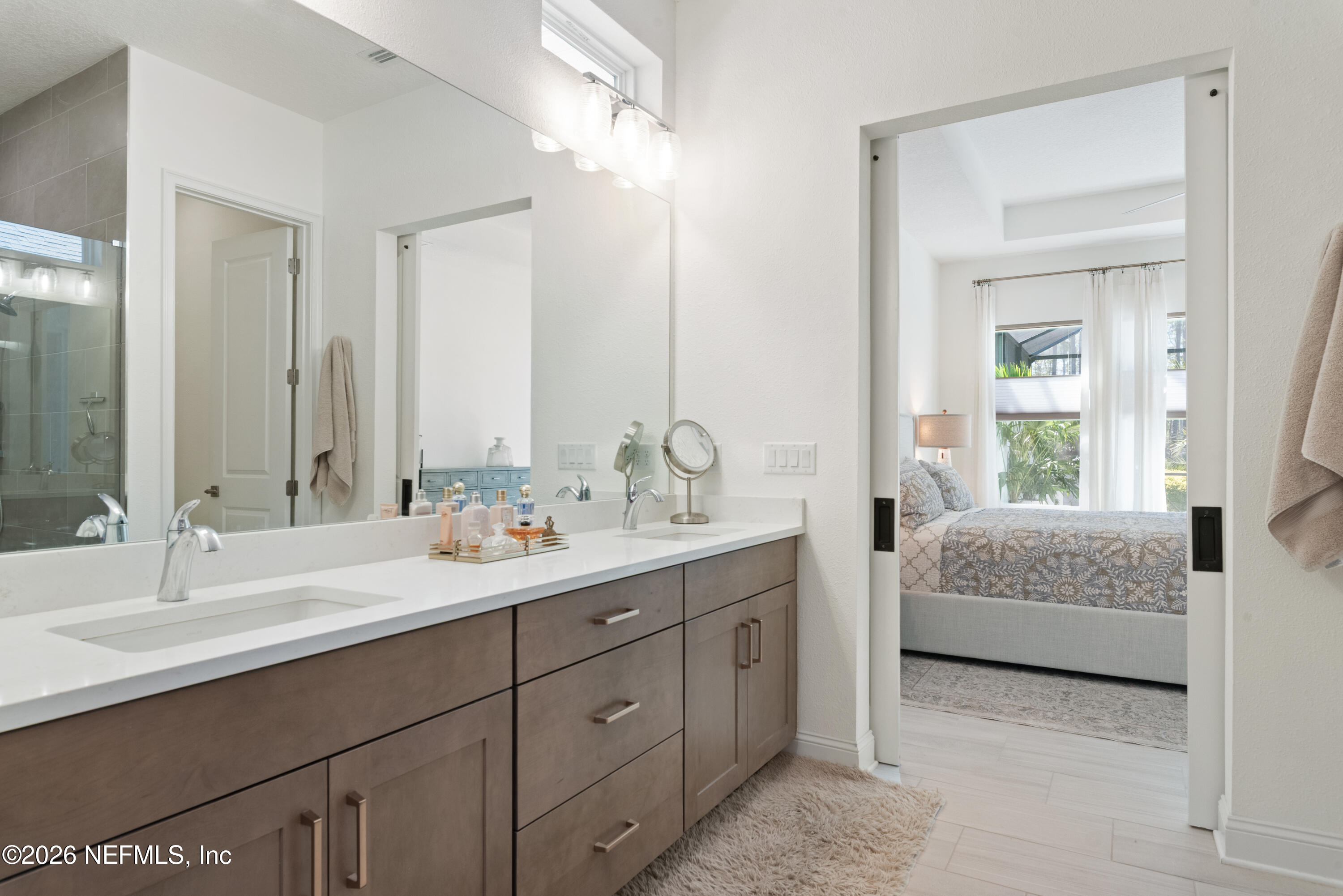 431 PALM CREST Drive