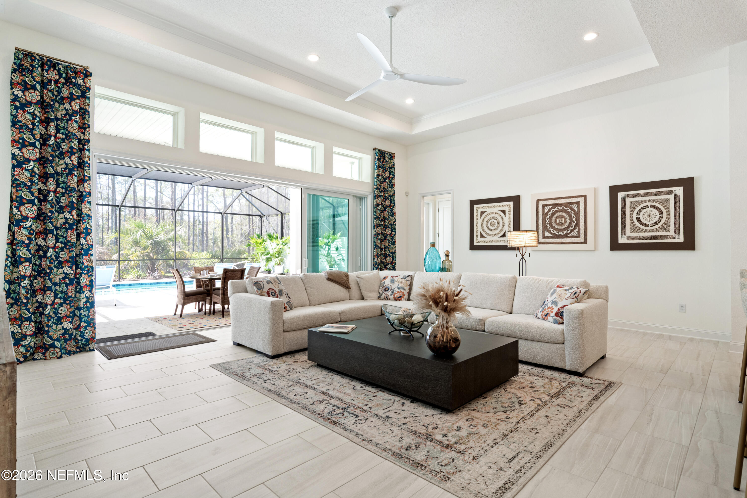 431 PALM CREST Drive