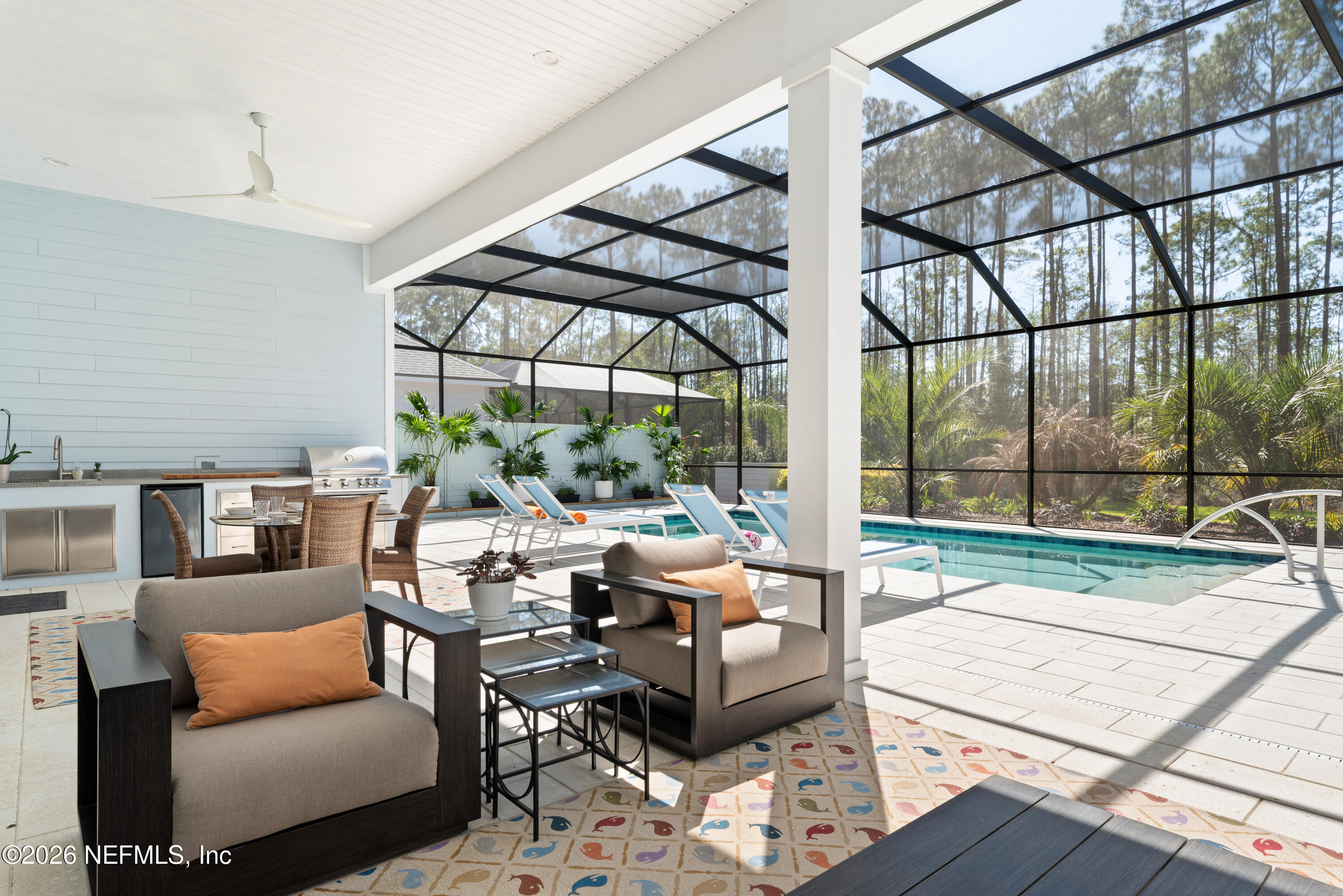 431 PALM CREST Drive