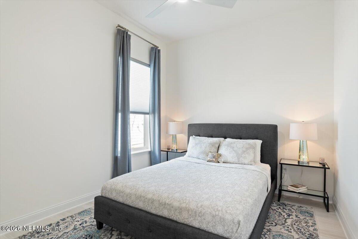 431 PALM CREST Drive