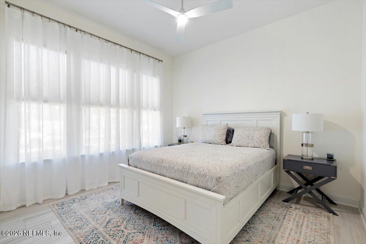 431 PALM CREST Drive