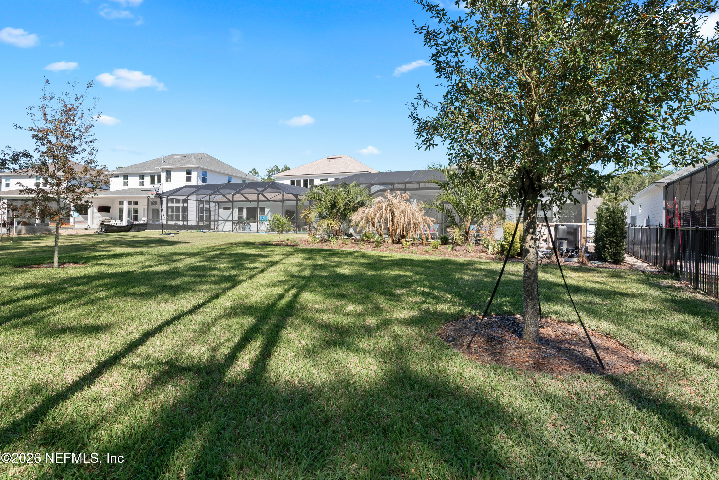 431 PALM CREST Drive