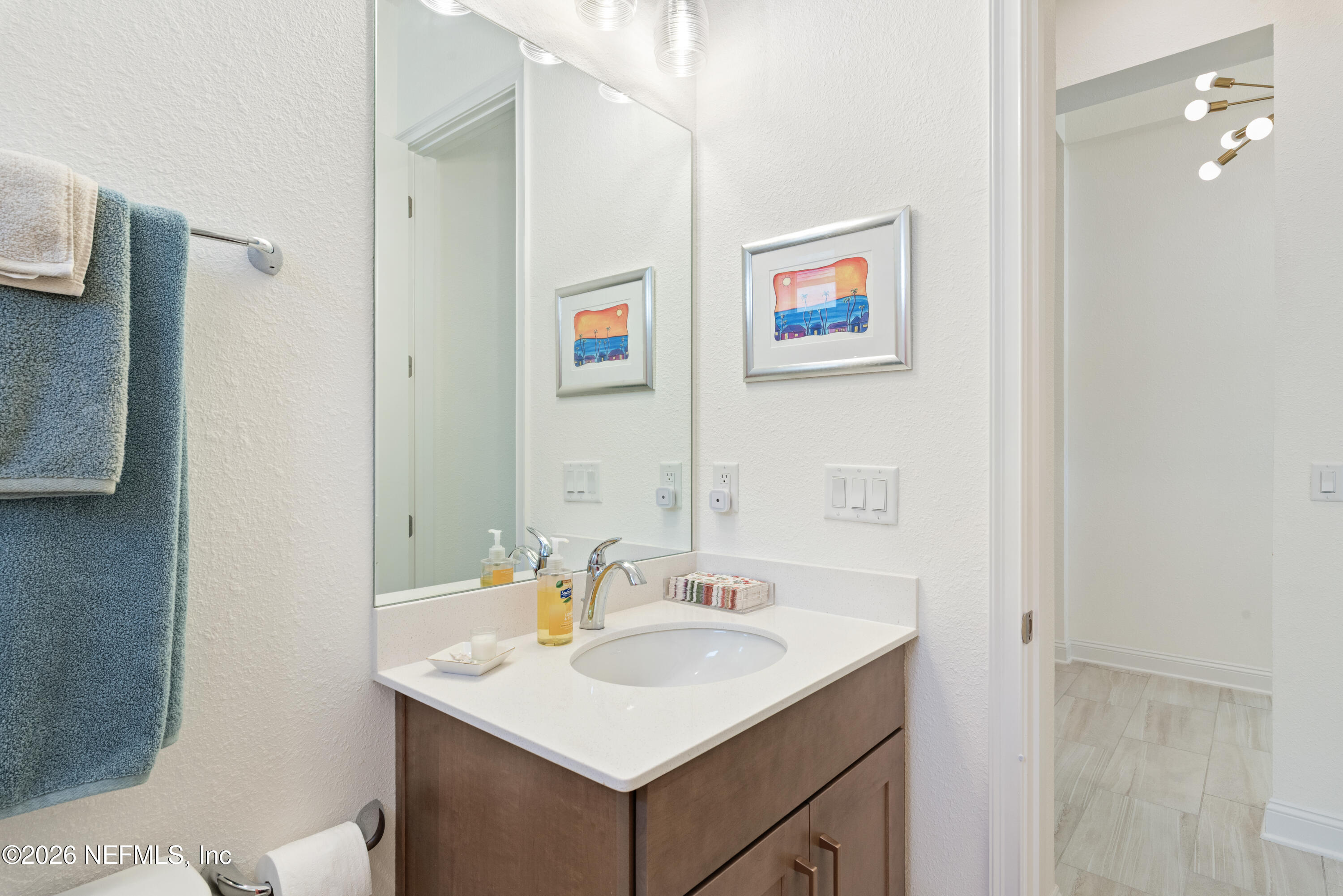 431 PALM CREST Drive