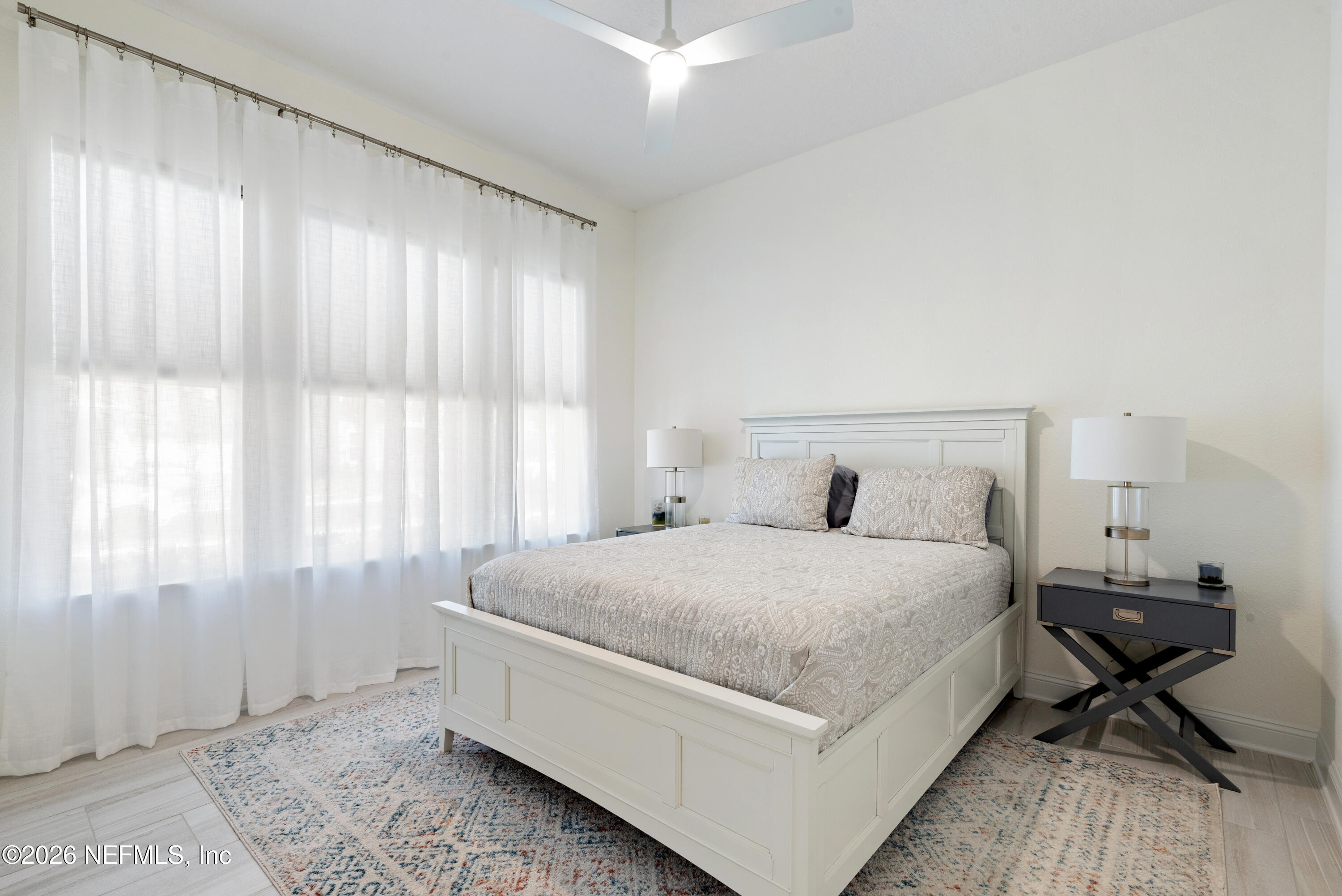 431 PALM CREST Drive