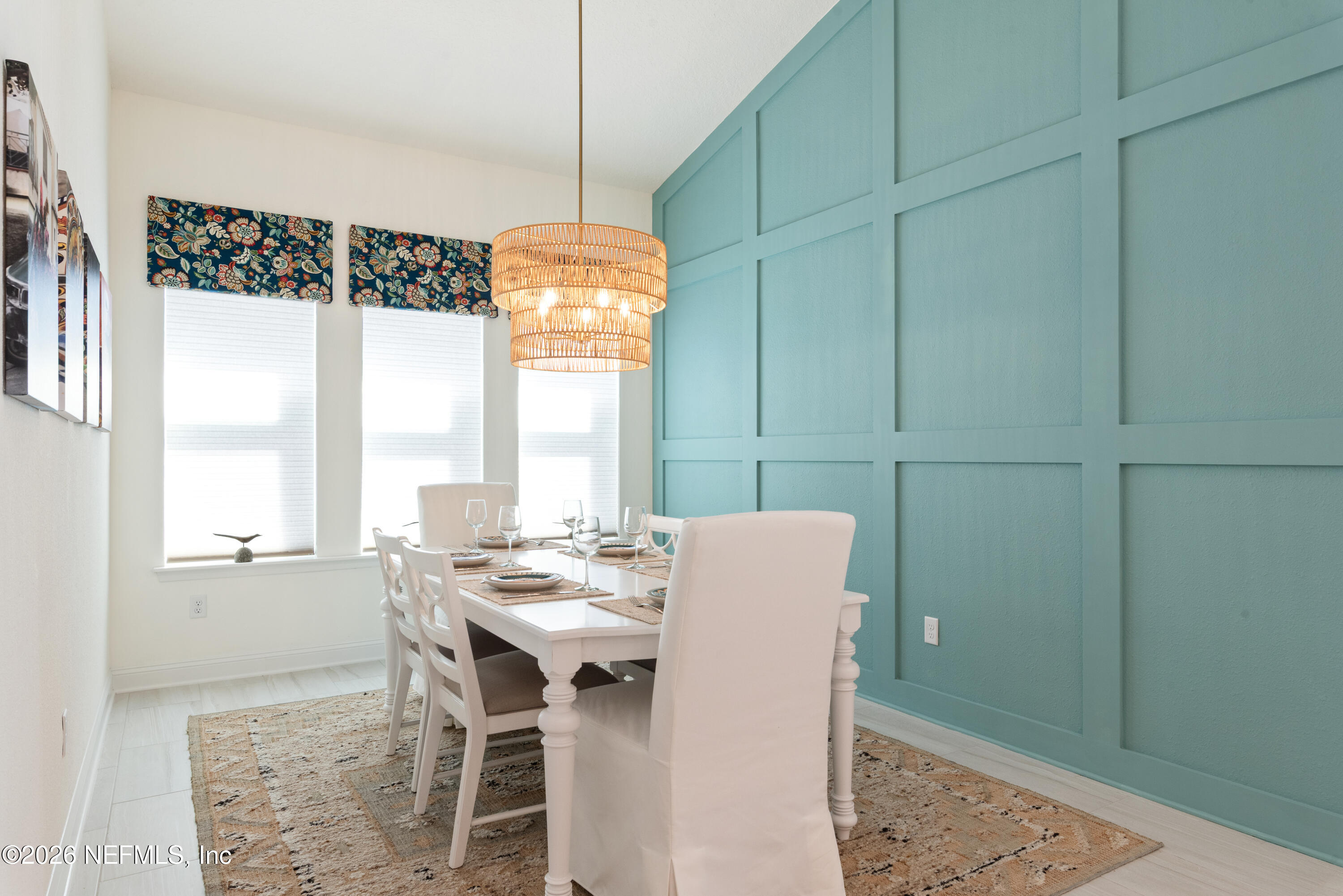 431 PALM CREST Drive